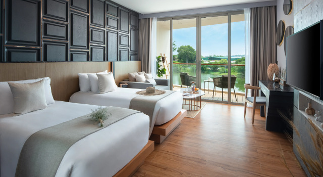 Двухместный номер Deluxe с балконом и с видом на лагуну Wyndham Grand Nai Harn Beach Phuket