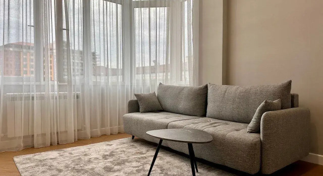 Dvukhkomnatnaya S Dizaynerskim Remontom Flat