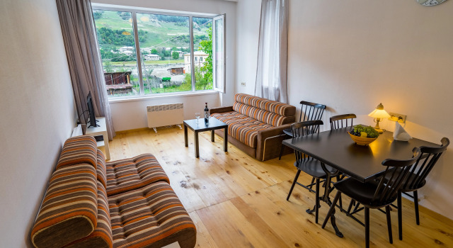 svaneti apartments, Prenota Appartamento Hotel a Samegrelo Zemo-Svaneti con colazione, Colazione