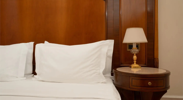 Business with Jacuzzi and Piano Double Suite Savoy Hotel