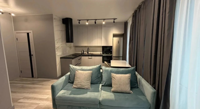 Uyutnaya Studiya Vo Vladivostoke Flat, Buchen Sie Ferienwohnung Wladiwostok 