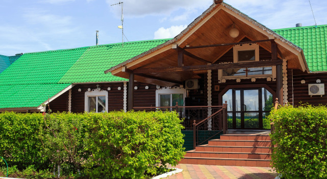 Allyur Hotel, Buchen Sie Touristische Basis Freizeitzentren in Perm Krai, Touristische Basis