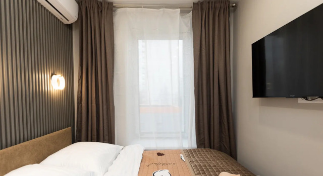 ZhK Landysch 348/2 Apartments, Rezervovat Apartmán Hotely v UZAO Area s parkováním, Parkování