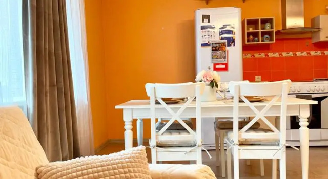 Svetlye Formata 1+ Vozle Tts Ostrov Apartments, Réserver Appartement Hôtels pas chers à Tyumen Region