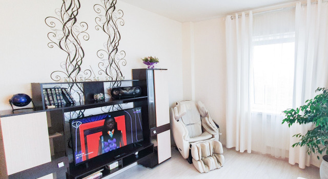 Апартаменты Deluxe c 1 комнатой с балконом и с красивым видом из окна AELITA Apartment с массажным креслом