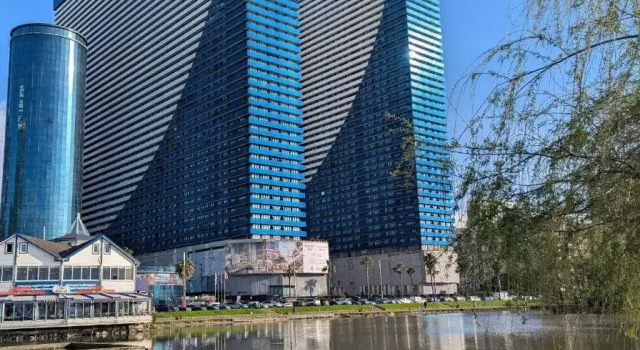 Апарт-отель Orbi City