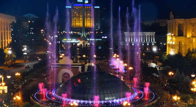 Апартаменты KyivHome, Забронировать Апартаменты/квартира Отели Киева с парковкой, рядом с Андреевский спуск, Парковка