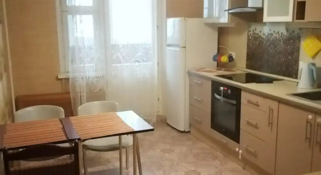 Trekhkomnatnaya Posutochno V Balashikhe Flat, Buchen Sie Ferienwohnung Balaschicha Oblast Moskau