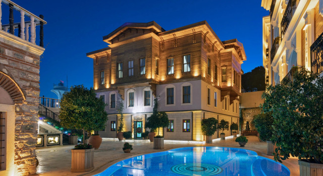 Отель Seven Hills Palace