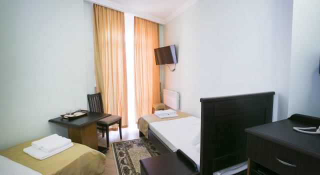 Habitación doble Estándar con balcón Hotel ACRA
