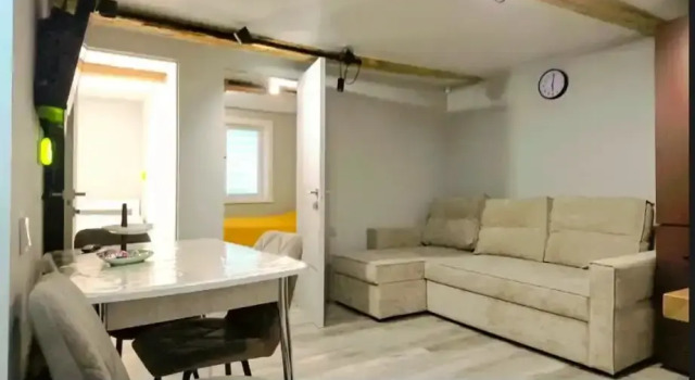 London Guest house, Prenota Affittacamere Hotel a Buryatia con parcheggio, Parcheggio