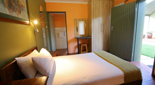 Двухместный номер Standard Kalahari Arms Hotel