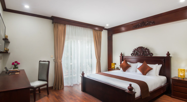 Полулюкс с балконом Отель Anachak Angkor Residence