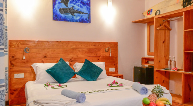 Thulusdhoo Inn Guest House, Rezerwuj Pensjonat Hotele w Kaafu Atoll ze śniadaniem, Śniadanie