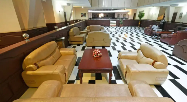 Imperial Botanical Beach Hotel, Rezerwuj Hotel Entebbe 