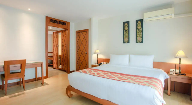 Двухместный люкс Royal Executive с балконом The Royal Paradise Hotel & Spa