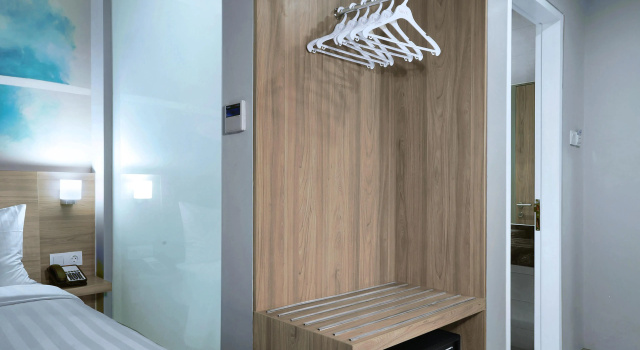 Deluxe Twin room favehotel Sidoarjo