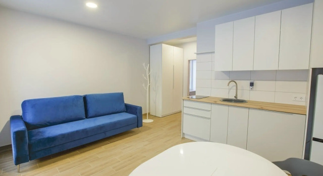 3 Na Lesnom 6 Apartment, Prenota Appartamento Hotel a Repubblica dell'Altaj con parcheggio, Parcheggio