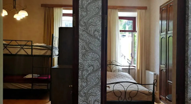Четырёхместный номер Standard Хостел Baba House