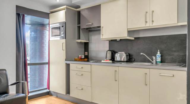 Студия Comfort Апарт-отель Roomzzz Leeds City West