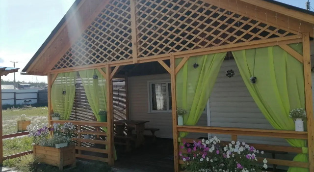 Domovyonok Guest house, Prenota Affittacamere Hotel a Irkutsk Region con parcheggio, Parcheggio
