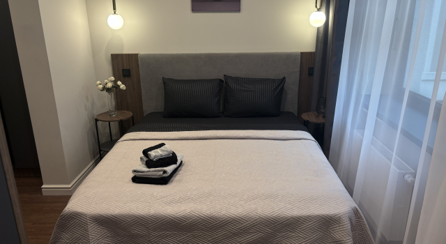 Studiya S Konditsionerom V Tsentre Pitera Flat, Rezervovat Apartmán Hotely v Petrohrad s parkováním, Parkování