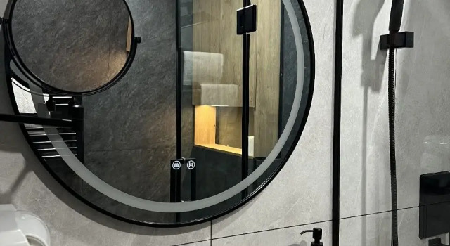 Полулюкс Отель SM Luxury Hotel