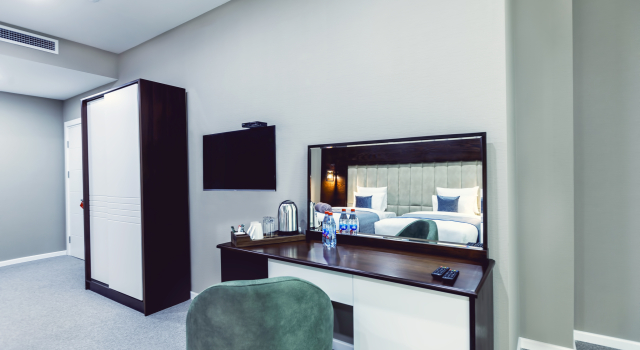 Suite Parallel Hotel