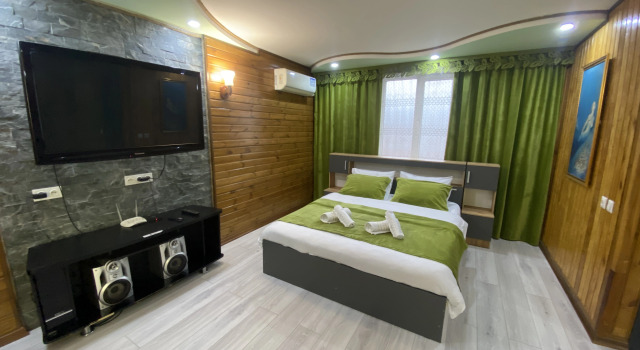1000 And 1 Night Guest house, Book Pension Hoteller i Bisjkek med parkering, Parkering