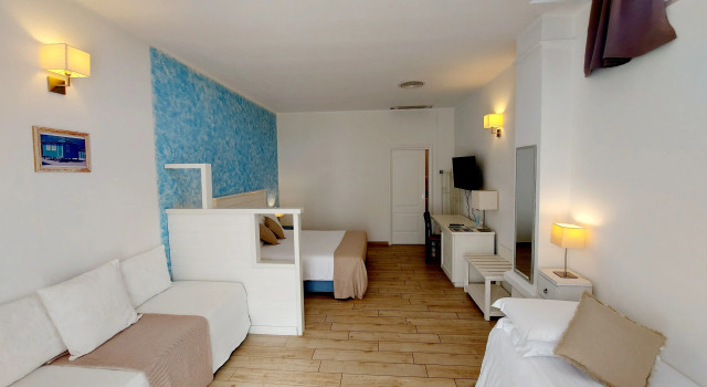 Трёхместный номер Comfort Hotel La Villa Del Mare