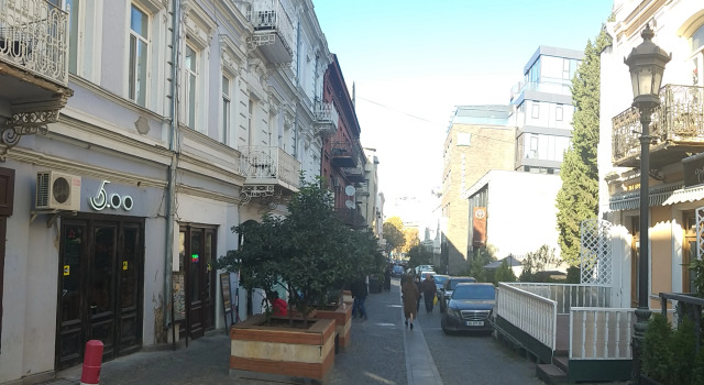 Апартаменты Central apartment, Забронировать Апартаменты/квартира Тбилиси Регион Тбилиси, рядом с Тбилисский театр оперы и балета