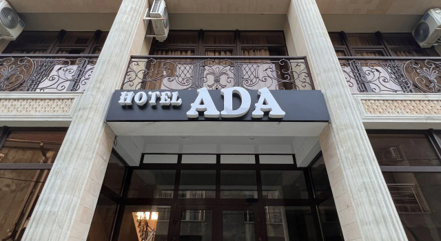 Отель Ada