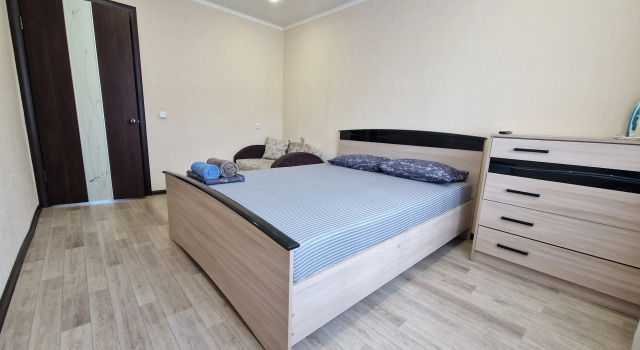 Vitalij HouseRent Dvuhkomnatnaya po ul. SHevchenko,80 Flat, Prenota Appartamento Hotel economici a Tatarstan