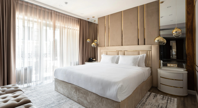 Двухместный люкс Mayfair с балконом и с видом на внутренний двор Бутик-отель Oscar