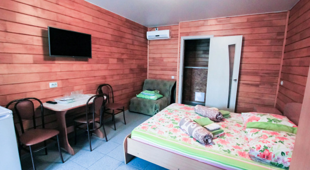 Dobbelt juniorsuite med udsigt over gårdspladsen Recreation camp Khutorok