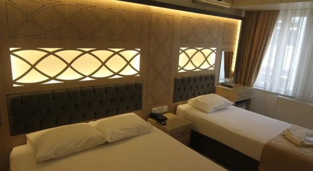 Трёхместный номер Grand Liza Hotel