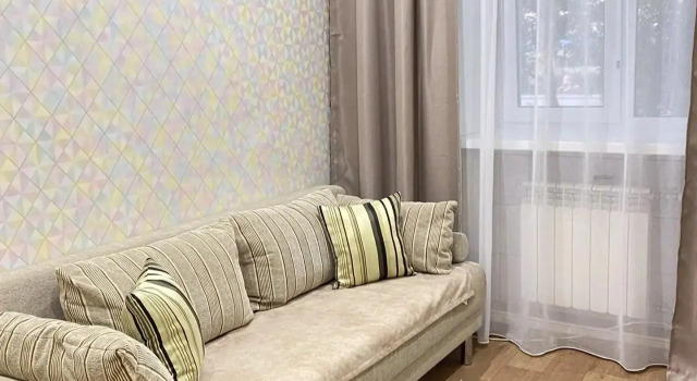 Prostornaya 2 Komnatnaya Ryadom S Aeroportom Tolmachevo Flat, Prenota Appartamento Ob Novosibirsk Region