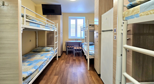 Postel ve společném pokoji pro muže Mtm Hostel