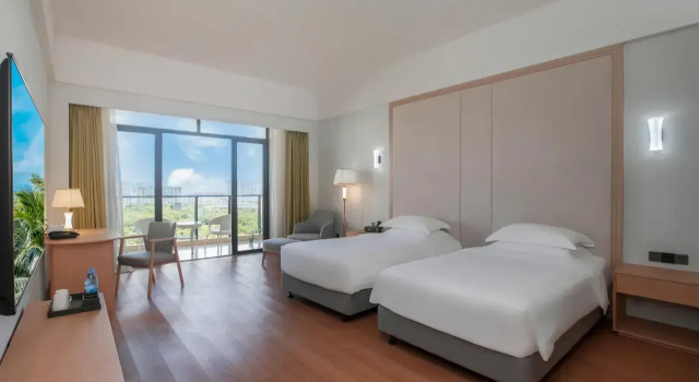 Двухместный номер Luxury с балконом и с видом на внутренний двор Отель Junda Seaview