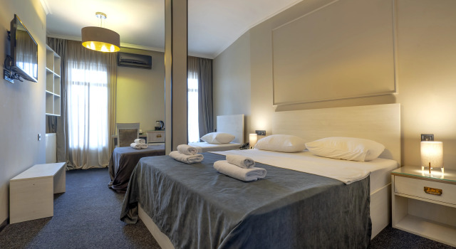 Трёхместный номер с террасой Standard Hotel Piazza Tbilisi