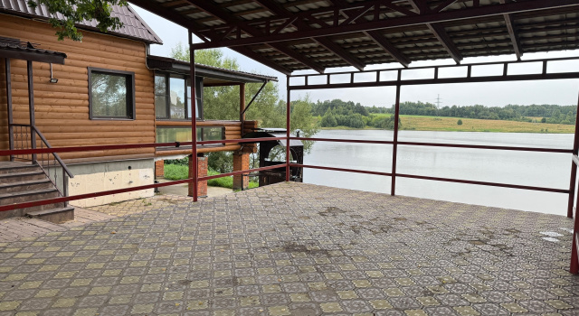 S Vidom Na Ozero Private House, Book Feriehus Hoteller i Moskva oblast med parkering, Parkering