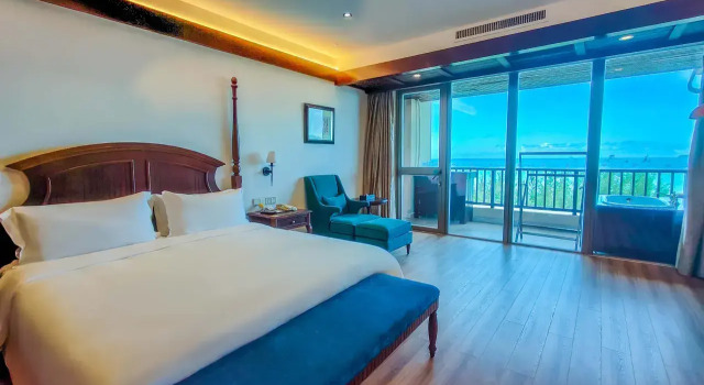 Семейный люкс с балконом и с видом на океан Timton Fuhe Hotel, Sanya