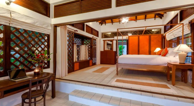 Вилла с красивым видом из окна Baan Khunying - Secluded Phuket Beachfront Villa