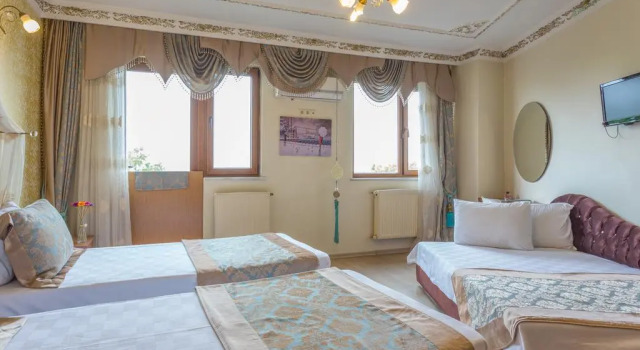 Sea House Suites