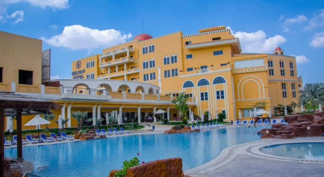 Sheraton Dreamland Hotel and Conference Center, Book Hotel Hoteller i Giza Governorate med parkering, Parkering