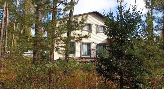 Dom na Prudu Private House, Rezervovat Rekreační dům Hotely v Petrohrad s parkováním, Parkování