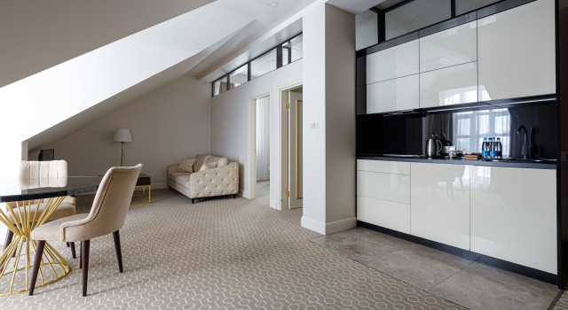 3 Bedrooms Junior Suite Apartment Semashko Apart-Hotel