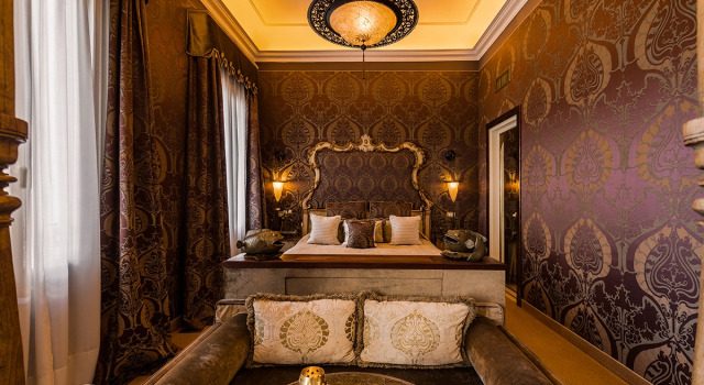 Двухместный люкс Exclusive Damasco with lagoon view Hotel Metropole Venezia