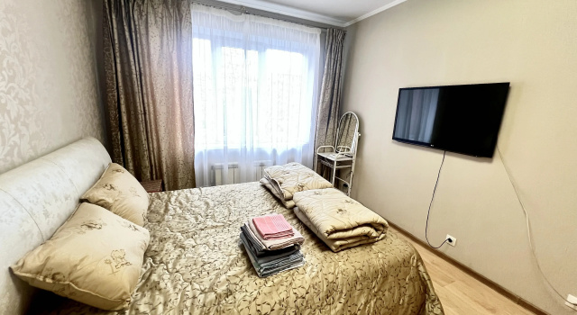 Uyutnaya i Prostornaya Flat, Book Lejlighed Kalininskiy district Sankt Petersborg