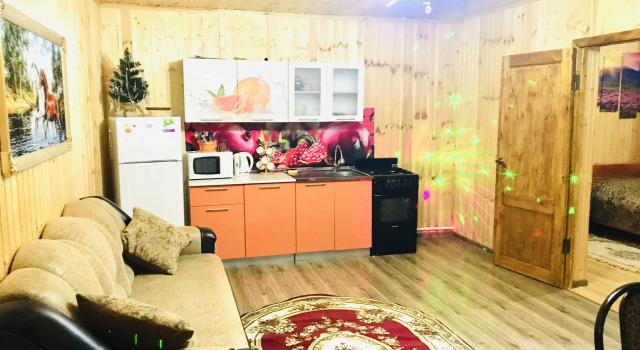 Семейный коттедж с красивым видом из окна Гостевой дом Мирлан